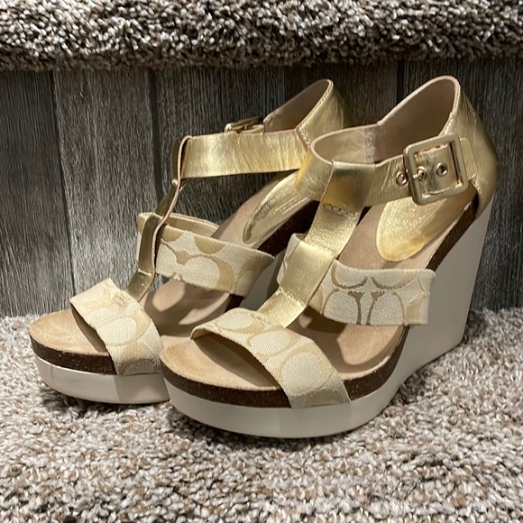 NWOB Vintage Coach platform wedge 3 strap open toe sandals w/ adj buckle - Picture 1 of 7